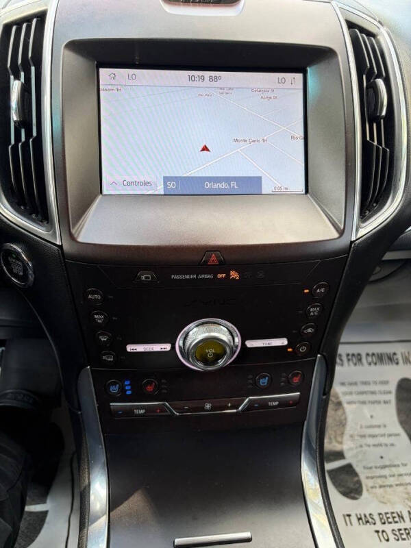 2020 Ford Edge Titanium