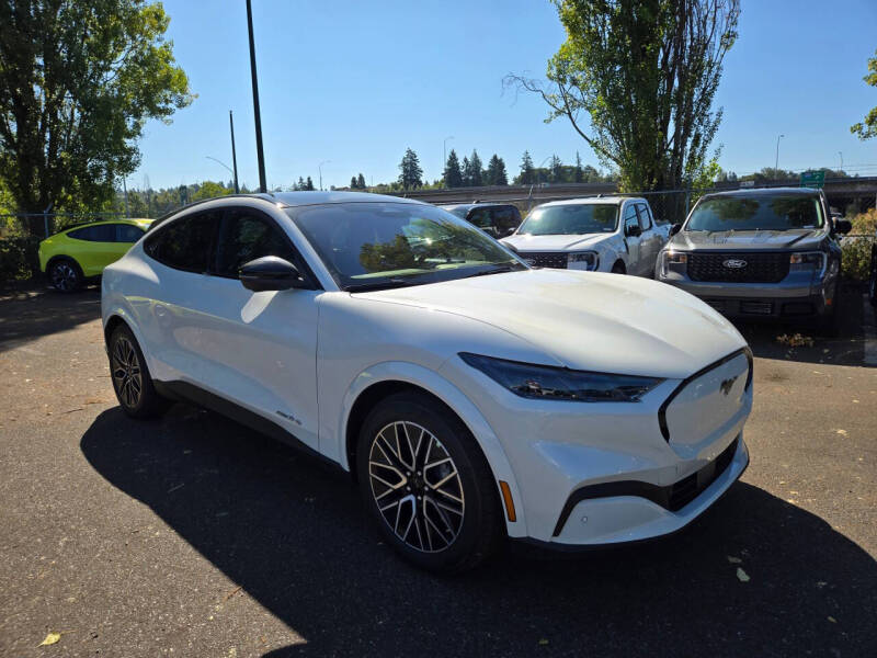 2025 Ford Mustang Mach-E GT