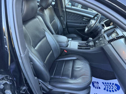 2016 Ford Taurus SEL