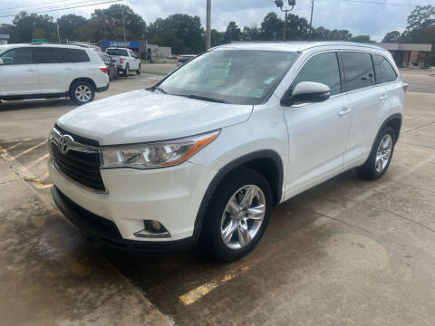 2015 Toyota Highlander for sale at ARKLATEX AUTO in Texarkana TX