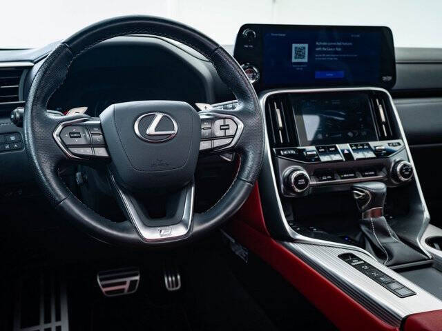 2022 Lexus LX 600 F SPORT Handling