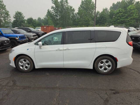 2018 Chrysler Pacifica Hybrid Touring Plus