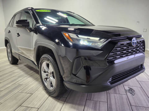2022 Toyota RAV4 Hybrid XLE