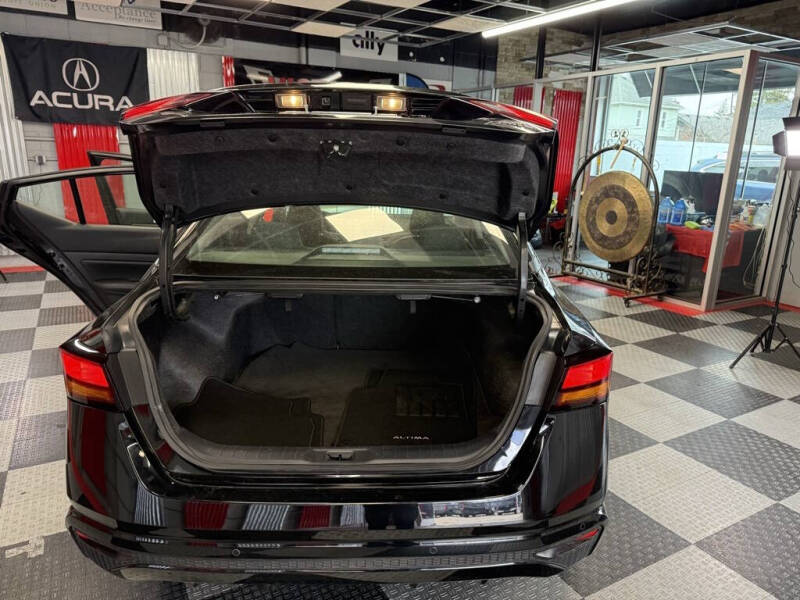 2025 Nissan Altima 2.5 SV