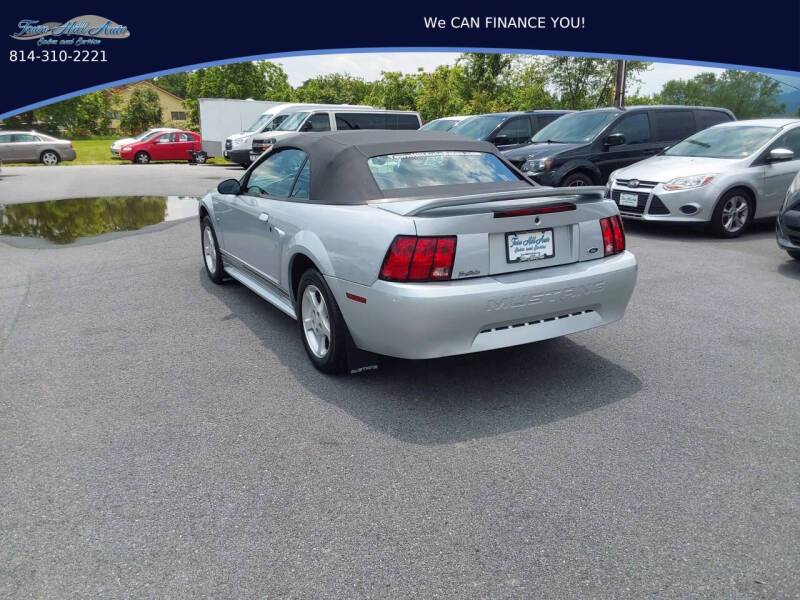 2000 Ford Mustang