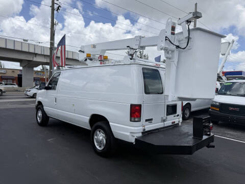 2011 Ford E-Series E-350 SD
