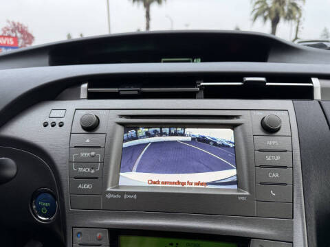 2014 Toyota Prius Plug-in Hybrid