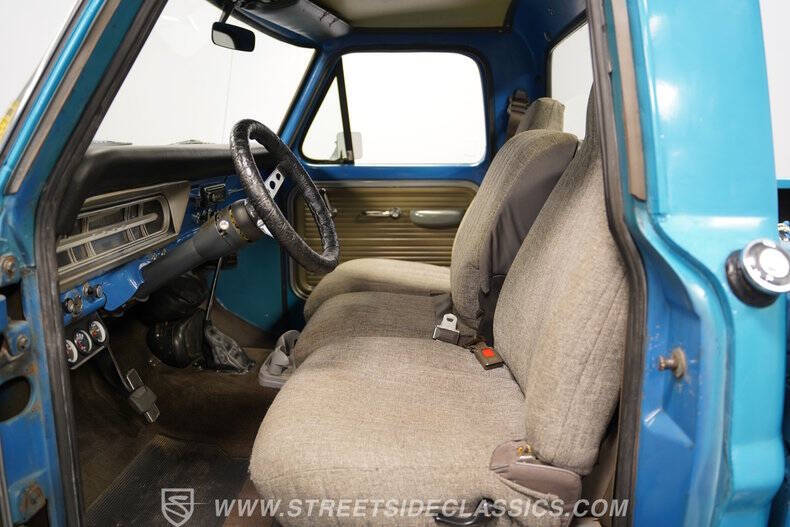 1967 Ford F-100