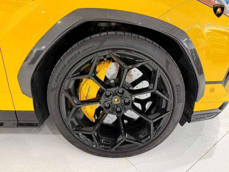 2024 Lamborghini Urus Performante