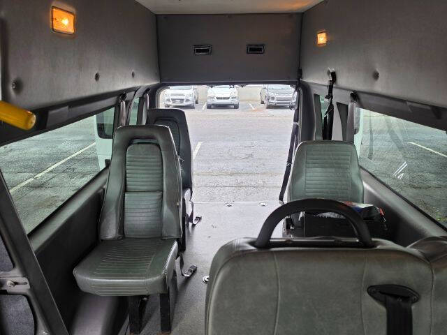 2009 Ford E-Series E-350 SD