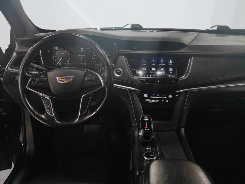 2020 Cadillac XT5 Premium Luxury