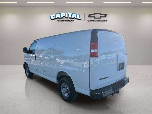 2025 Chevrolet Express 2500