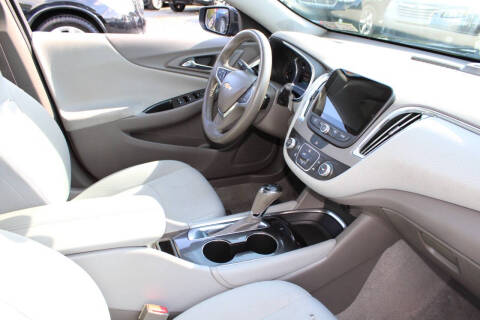 2017 Chevrolet Malibu LT