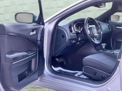 2016 Dodge Charger SXT