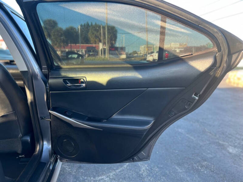 2015 Lexus IS 250 Crafted Line