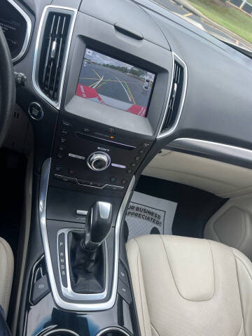 2017 Ford Edge Titanium