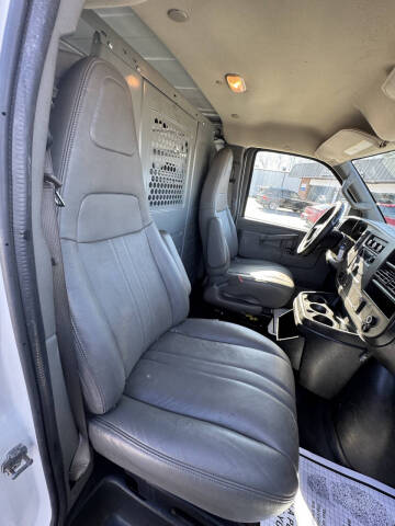 2016 GMC Savana 3500