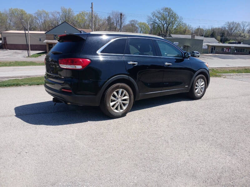 2016 Kia Sorento LX
