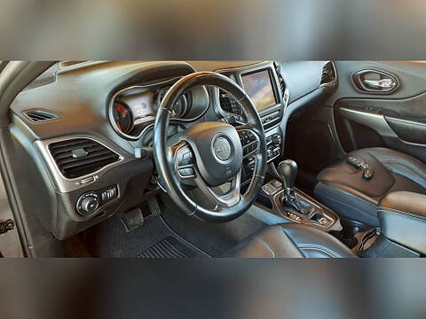 2021 Jeep Cherokee Latitude Lux