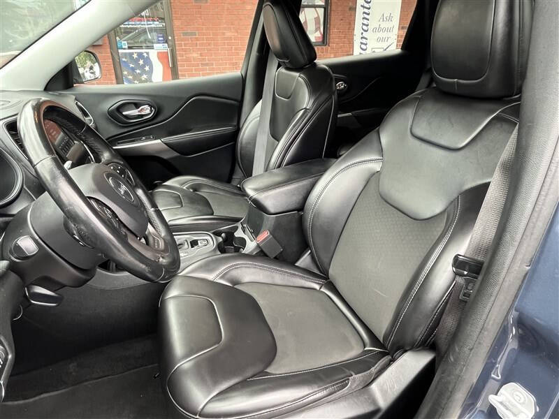 2019 Jeep Cherokee Latitude Plus