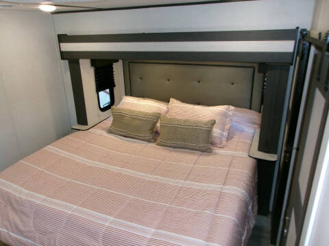 2022 Keystone RV Sprinter 3570LFT