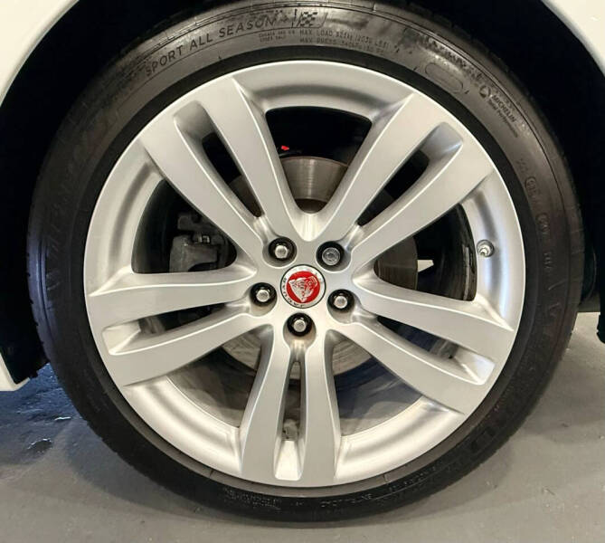 2017 Jaguar XJL Portfolio