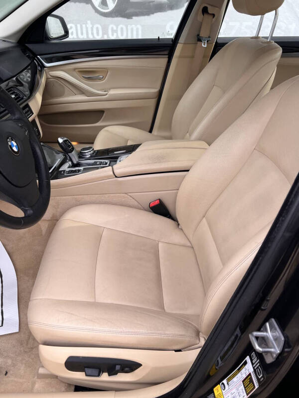 2014 BMW 5 Series 528i