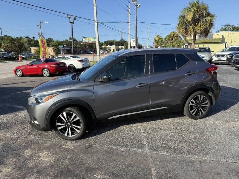 2019 Nissan Kicks SR