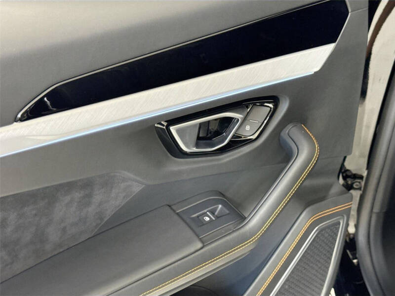 2020 Lamborghini Urus