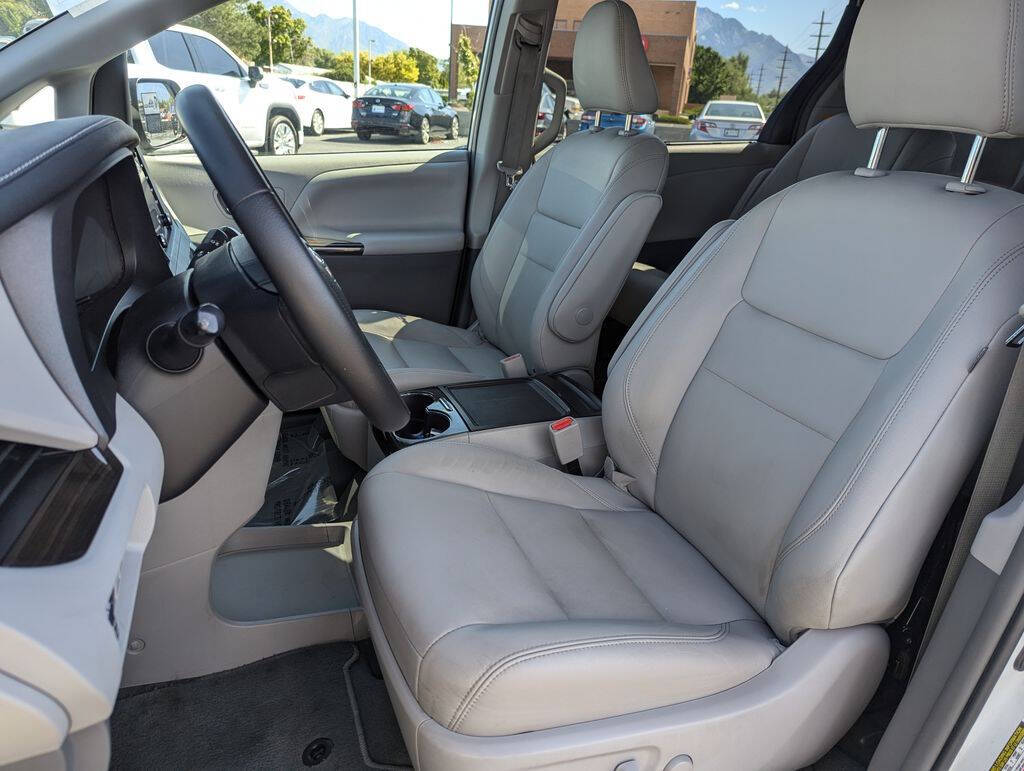 2019 Toyota Sienna for sale at Axio Auto Boise in Boise, ID