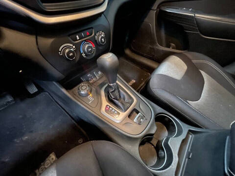 2014 Jeep Cherokee Sport