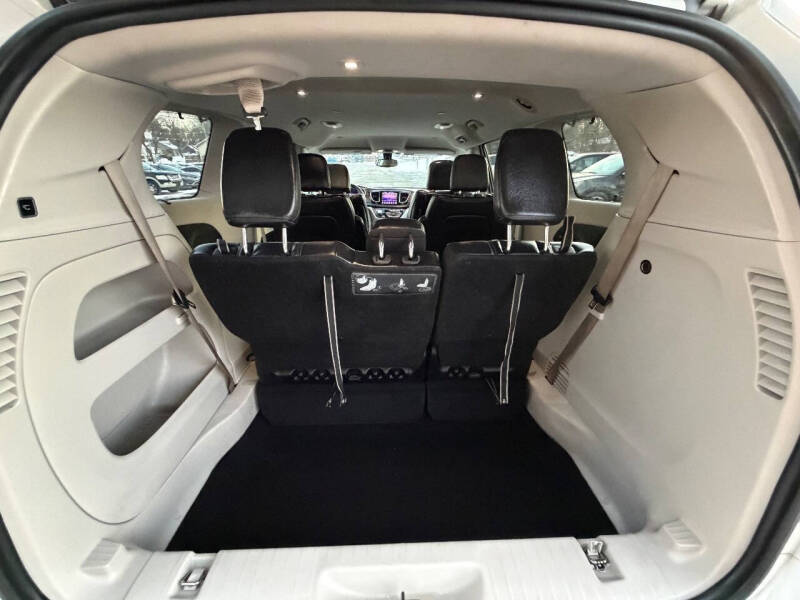 2017 Chrysler Pacifica Touring-L Plus