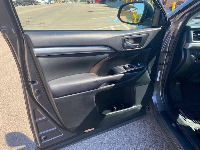 2017 Toyota Highlander XLE