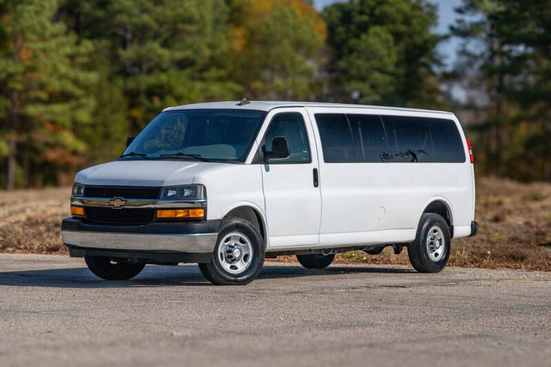 2017 Chevrolet Express LT 3500