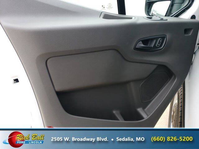 2025 Ford Transit 250