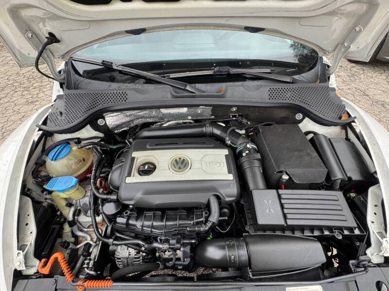 2013 Volkswagen Beetle Turbo Fender Edition