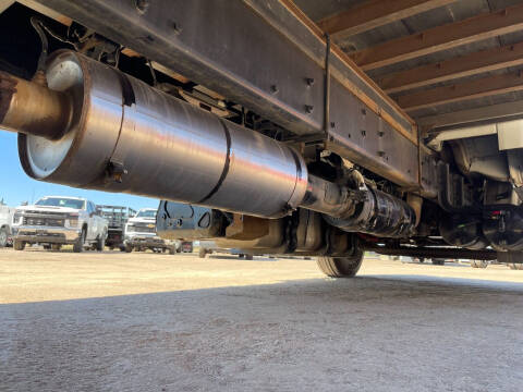 2013 Freightliner Business class M2