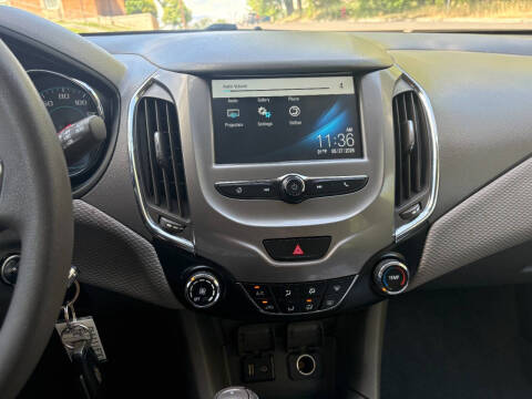 2018 Chevrolet Cruze LT Auto