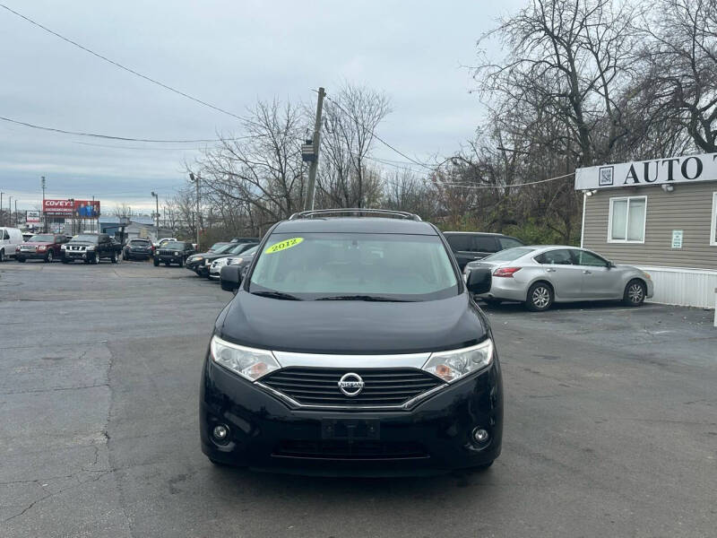 2012 Nissan Quest SV photo 2