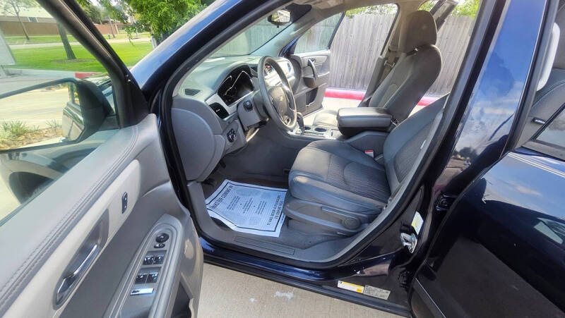 2017 Chevrolet Traverse LS