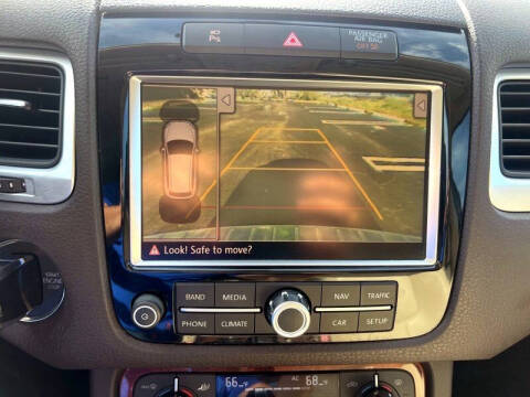 2011 Volkswagen Touareg Hybrid