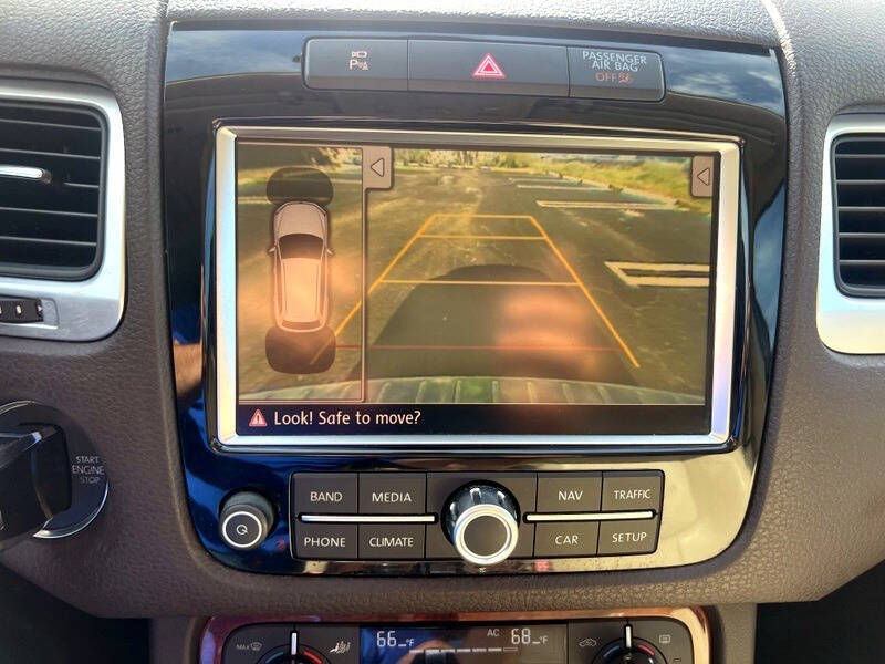 2011 Volkswagen Touareg Hybrid