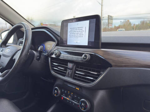 2020 Ford Escape Titanium