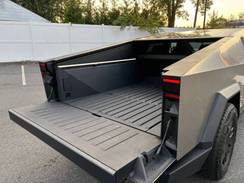 2024 Tesla Cybertruck