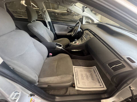 2012 Toyota Prius Two