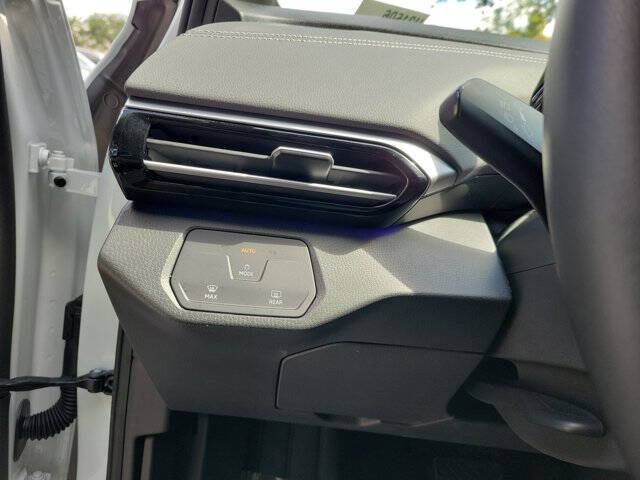 2023 Volkswagen ID.4 Standard