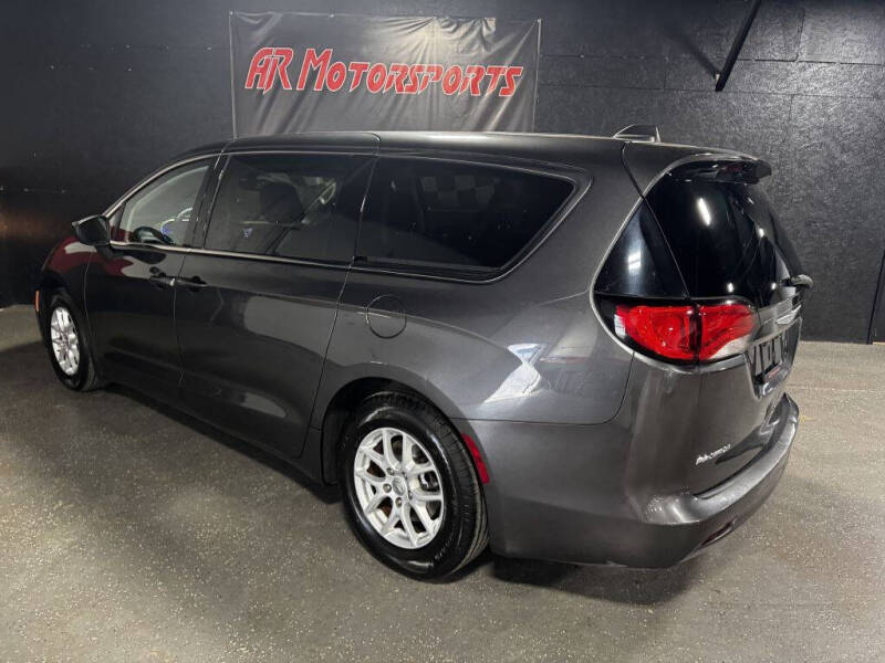 2017 Chrysler Pacifica Touring