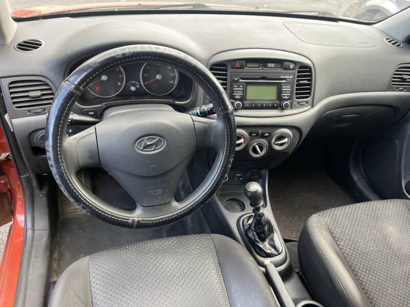 2011 Hyundai Accent GL