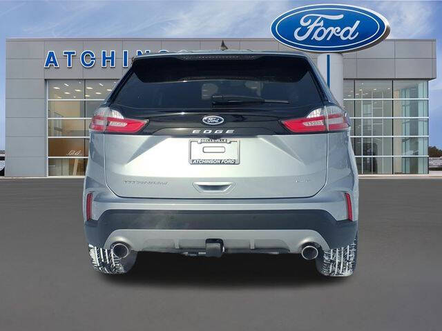 2022 Ford Edge Titanium