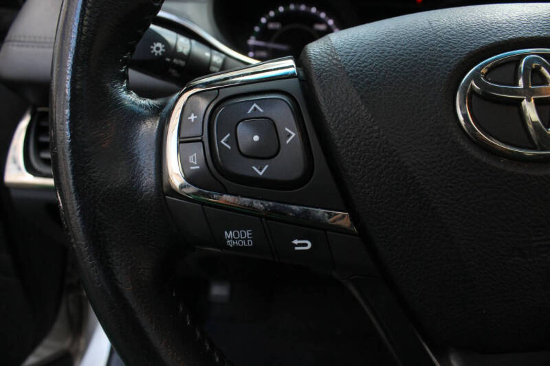 2013 Toyota Avalon Hybrid XLE Touring